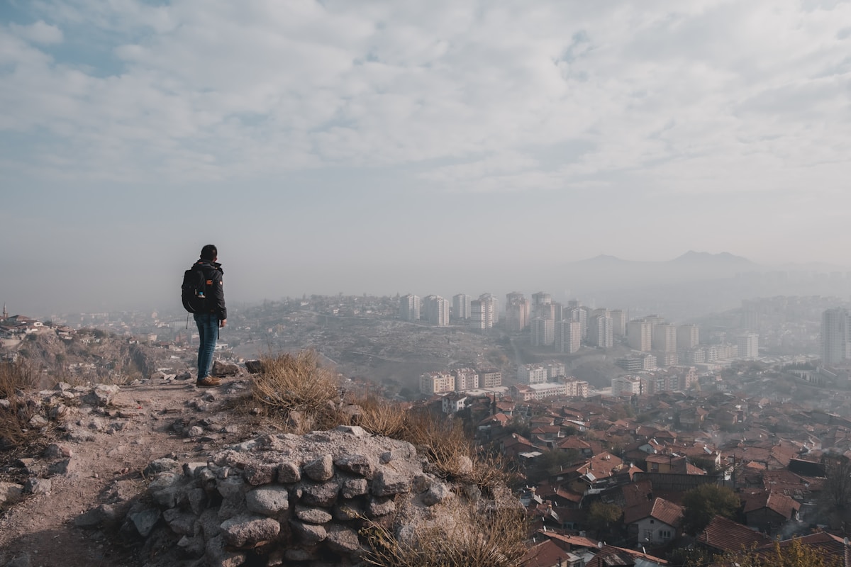 Waterfront scene in a Turkish city — getting around Türkiye