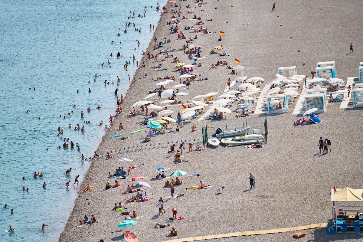 Turquoise beach with green hillsides — Turkey in August